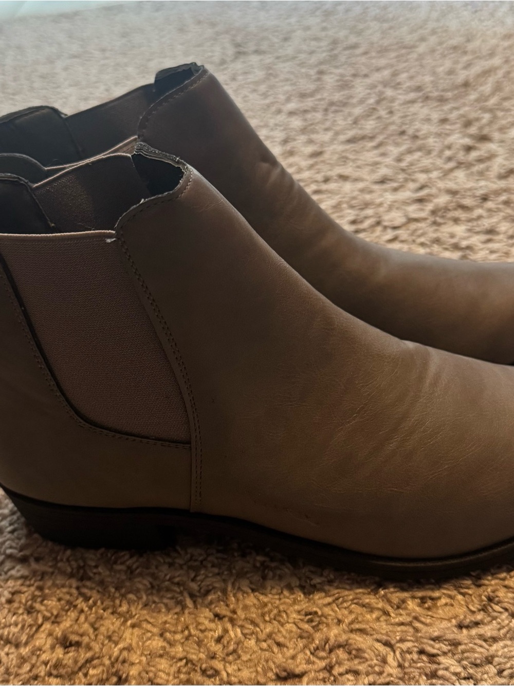 Boots - Picture 3 of 3